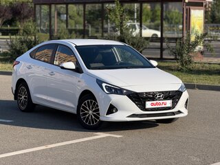 2021 Hyundai Solaris II Рестайлинг, белый, 1520000 рублей, вид 5