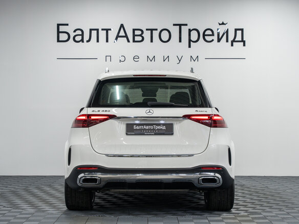2025 Mercedes-Benz GLE 450 II (V167) Рестайлинг, белый - вид 7