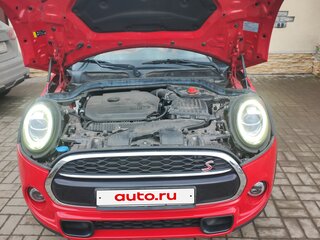 2020 Mini Cabrio Cooper S III Рестайлинг, красный, 2900000 рублей, вид 3