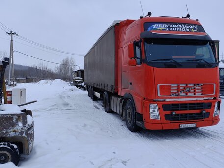 2008 Volvo FH, красный, 2800000 рублей, вид 4
