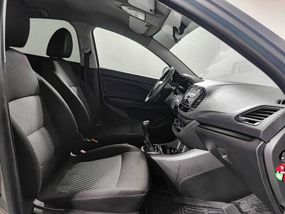 2016 Lada (ВАЗ) Vesta I, серый, 555760 рублей - вид 10