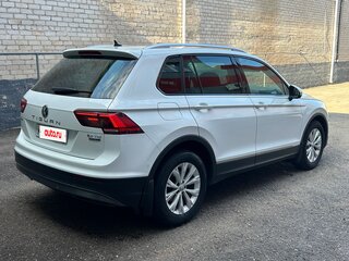 2016 Volkswagen Tiguan II, белый, 1799000 рублей, вид 3