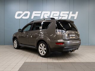 2011 Mitsubishi Outlander II Рестайлинг, коричневый, 1220000 рублей, вид 2