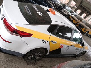 2019 Kia Optima IV Рестайлинг, белый, 850000 рублей, вид 5