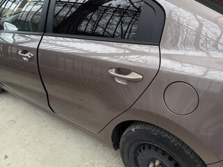 2018 Kia Rio IV, коричневый, 1200000 рублей, вид 4