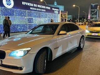 2011 BMW 7 серии 730d V (F01/F02/F04), белый, 1450000 рублей, вид 3