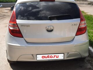 2011 Hyundai i30 I Рестайлинг, серебристый, 600000 рублей, вид 3