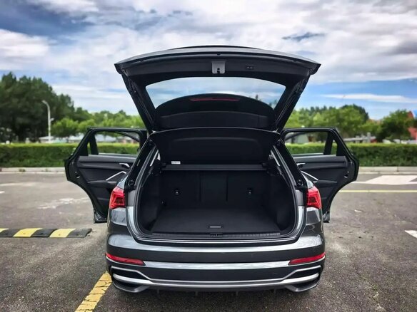 2023 Audi Q3 35 TFSI II (F3), серый, 2550000 рублей - вид 12