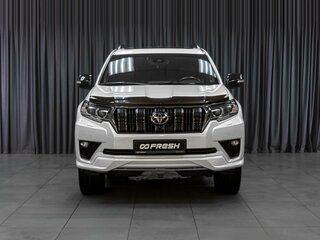 2021 Toyota Land Cruiser Prado 150 Series Рестайлинг 3, белый, 7269000 рублей, вид 3