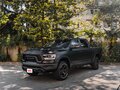 2022 Ram 1500 Crew Cab V, чёрный, 9480000 рублей - вид 1