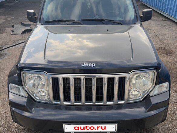 2008 Jeep Cherokee IV (KK), чёрный, 1100000 рублей