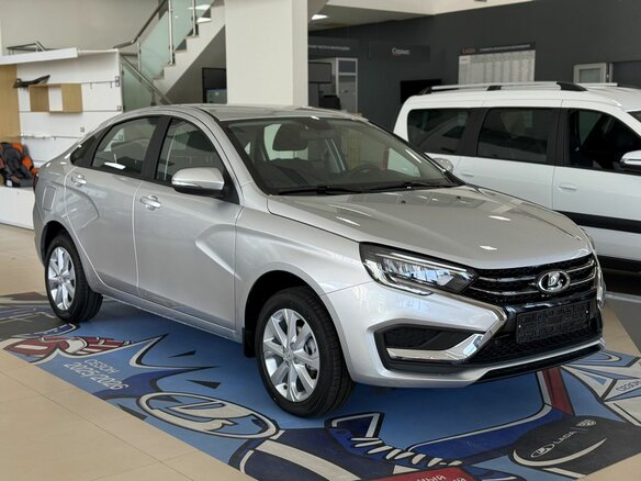 2026 Lada (ВАЗ) Vesta I Рестайлинг (NG), серебристый - вид 1