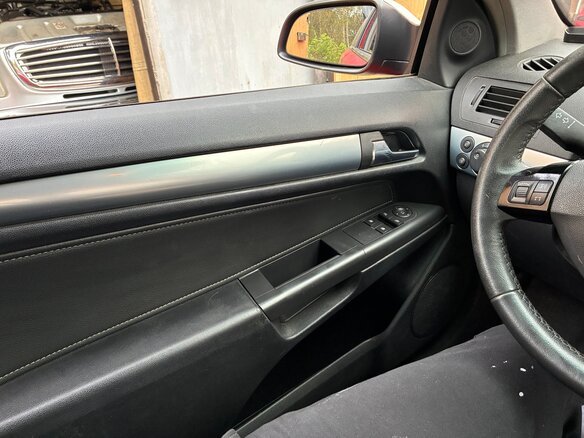 2008 Opel Astra GTC H Рестайлинг, красный, 350000 рублей - вид 17