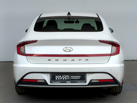 2020 Hyundai Sonata VIII (DN8), белый, 1875000 рублей - вид 5