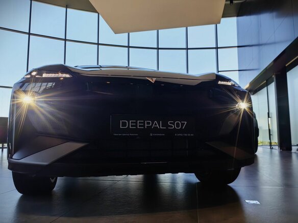 2025 Changan Deepal S07 31.73 kWh I, чёрный - вид 14