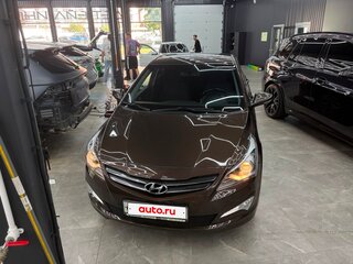2015 Hyundai Solaris I Рестайлинг, коричневый, 1050000 рублей, вид 3