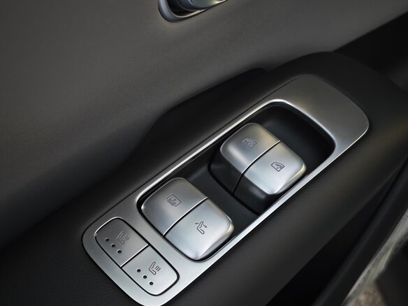 2026 Changan Qiyuan A06 28.39 kWh, серебристый, 2590000 рублей - вид 13