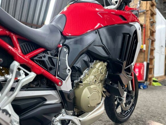 2021 Ducati Multistrada V4, красный, 2140000 рублей - вид 12