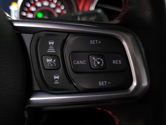 2022 Jeep Gladiator II (JT), красный, 5990005 рублей - вид 15