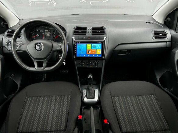 2017 Volkswagen Polo V Рестайлинг, коричневый, 998700 рублей - вид 5