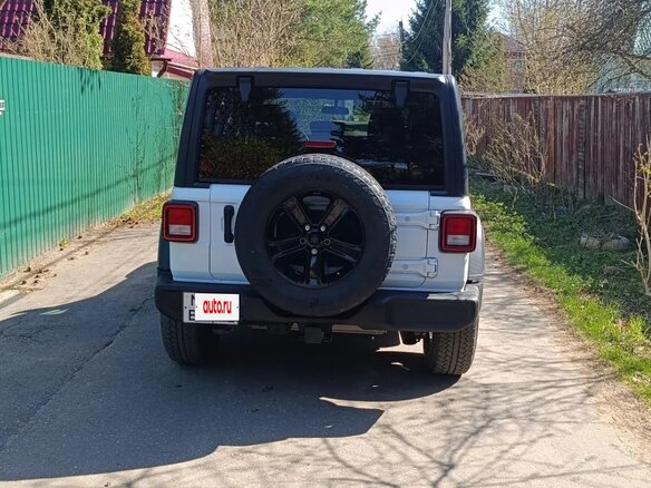 2020 Jeep Wrangler IV (JL), белый, 3500000 рублей - вид 6