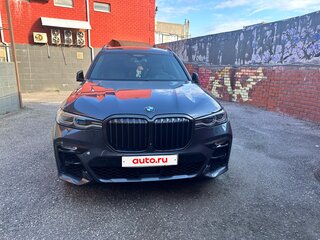 2021 BMW X7 40d I (G07), серый, 7700000 рублей, вид 1