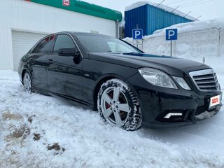 2011 Mercedes-Benz E-Класс 200 7G-Tronic IV (W212, S212, C207), чёрный, 1500000 рублей, вид 1