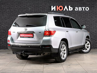 2011 Toyota Highlander II (XU40) Рестайлинг, серебристый, 2100000 рублей, вид 4
