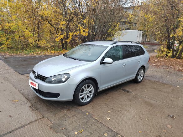2010 Volkswagen Golf VI, серый, 750000 рублей