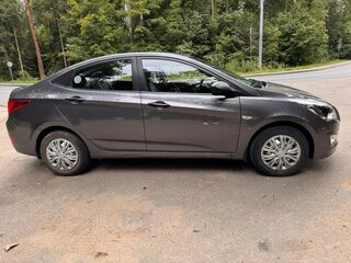 2014 Hyundai Solaris I Рестайлинг, серый, 950000 рублей, вид 3