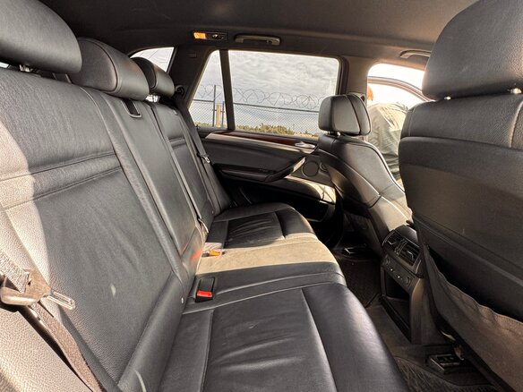 2011 BMW X5 30d II (E70) Рестайлинг, белый, 1999999 рублей - вид 31