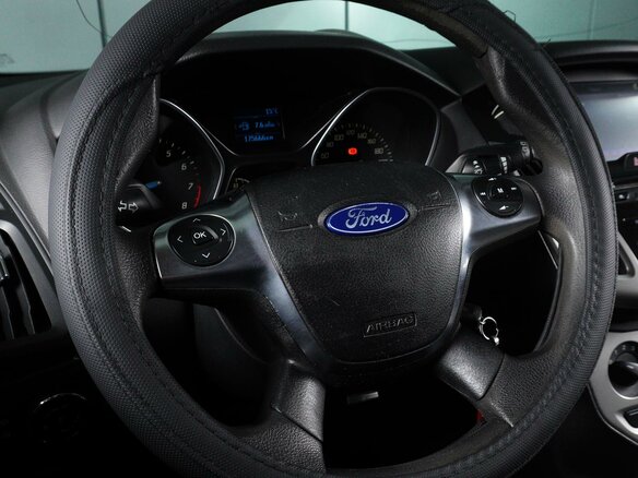 2012 Ford Focus III, белый, 1100000 рублей - вид 16