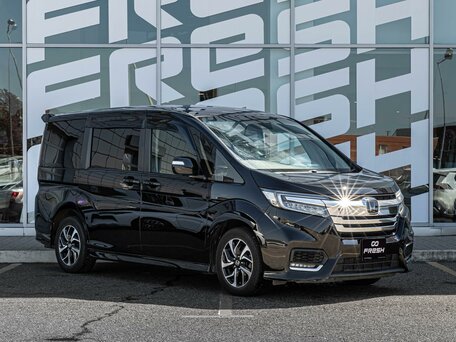 Honda Stepwgn V Рестайлинг