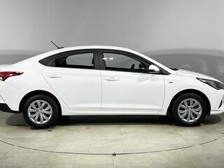 2021 Hyundai Solaris II Рестайлинг, белый, 1595000 рублей, вид 5