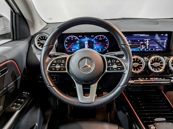 2021 Mercedes-Benz GLA 180 II (H247), белый, 3350000 рублей - вид 21