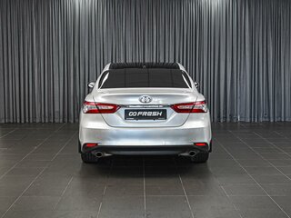 2022 Toyota Camry VIII (XV70) Рестайлинг, белый, 3105000 рублей, вид 4