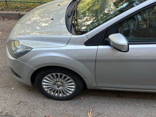 2008 Ford Focus II Рестайлинг, серебристый, 640000 рублей, вид 3