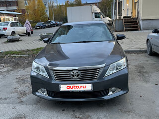 2012 Toyota Camry VII (XV50), серый, 1630000 рублей, вид 1