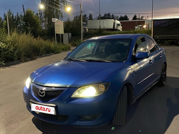 2005 Mazda 3 I (BK), синий, 270000 рублей