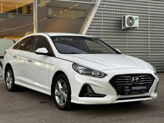 2018 Hyundai Sonata VII (LF) Рестайлинг, белый, 1575000 рублей, вид 3