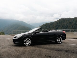 2007 Opel Astra H Рестайлинг, чёрный, 949000 рублей, вид 1