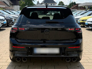 2025 Volkswagen Golf VIII Рестайлинг, чёрный, 2450000 рублей, вид 4