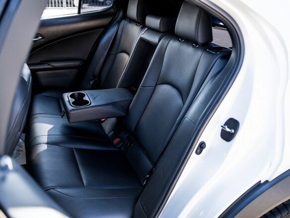 2020 Lexus UX 200 I, белый, 2700000 рублей - вид 23