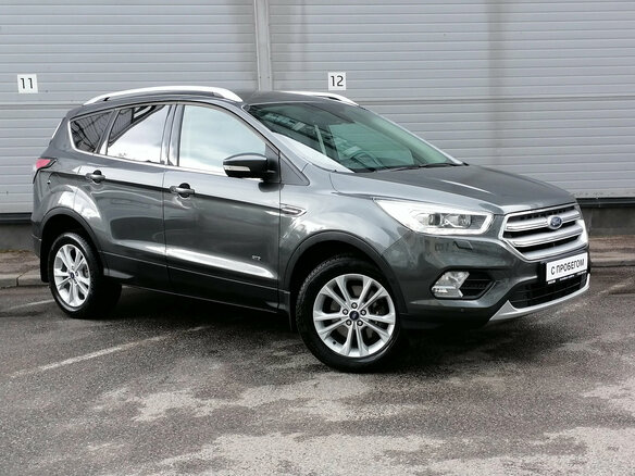 2018 Ford Kuga II Рестайлинг, серый - вид 3