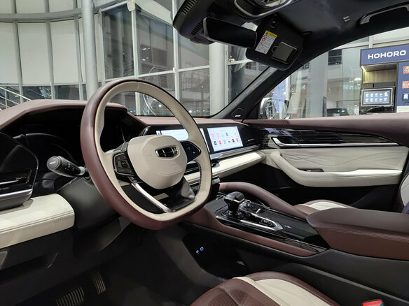 2023 Geely Monjaro I, серый, 3326000 рублей - вид 15
