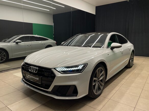 2020 Audi A7 55 TFSI II (4K), белый, 5200000 рублей - вид 2
