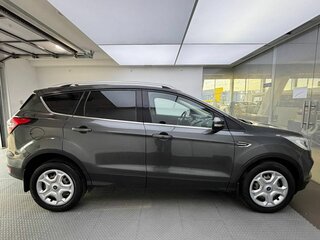 2018 Ford Kuga II Рестайлинг, серый, 1830000 рублей, вид 4