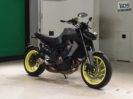 2017 Yamaha MT-09 (FZ-09), серый, 840000 рублей, вид 4