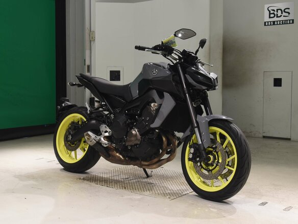2017 Yamaha MT-09 (FZ-09), серый, 840000 рублей - вид 3