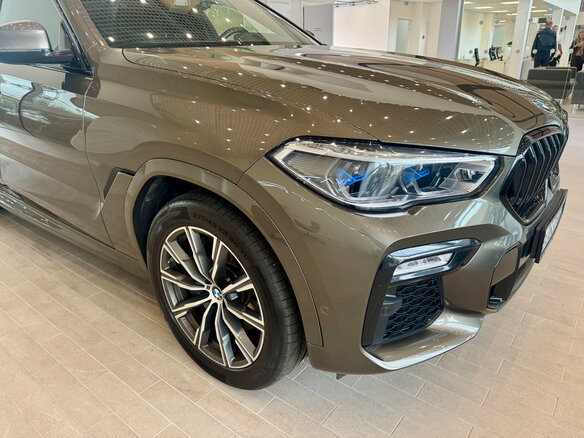 2020 BMW X6 40i III (G06), зелёный, 6999990 рублей - вид 13